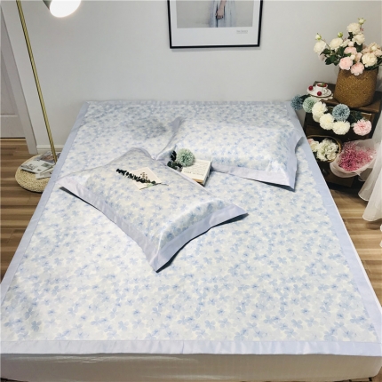 91家纺网 家纺一手货源 找家纺 （总）本希 2019年新款蜂窝3D三明治数码印花