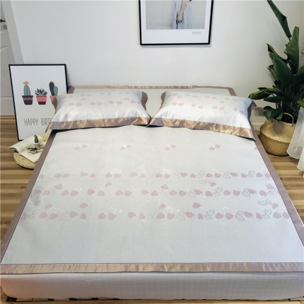 91家纺网 家纺一手货源 找家纺 本希 2019年水洗养生席提花单席款 小草莓