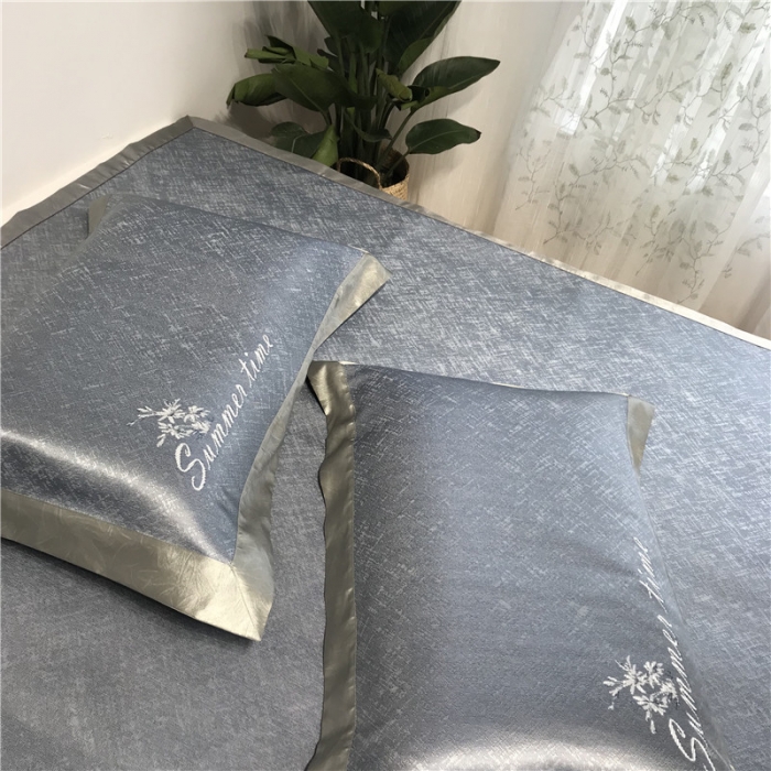 91家纺网 家纺一手货源 找家纺 本希 2019年水洗养生席提花单席款summertime-蓝