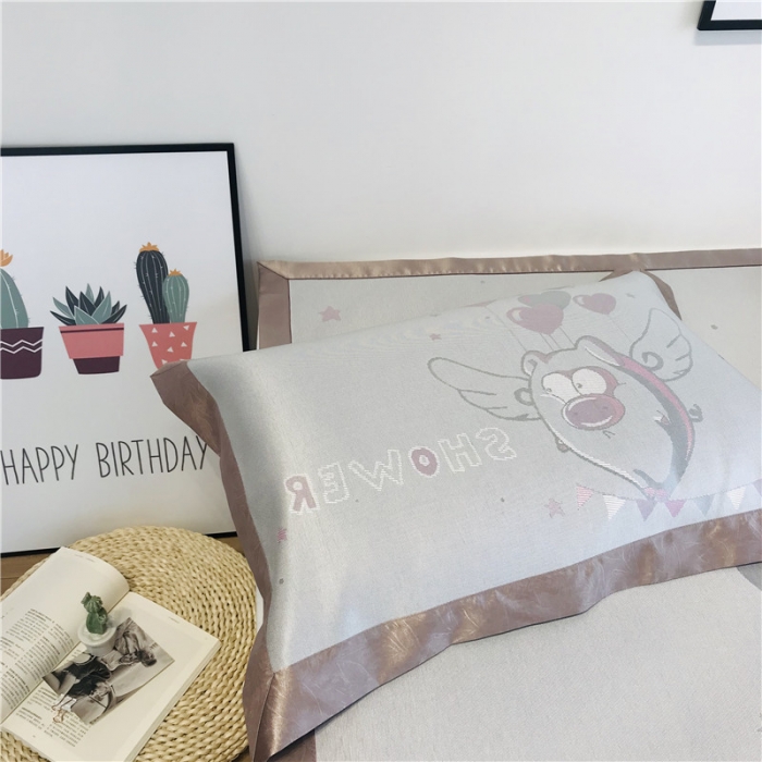 91家纺网 家纺一手货源 找家纺 本希 2019年水洗养生席提花单席款 飞天小猪-粉