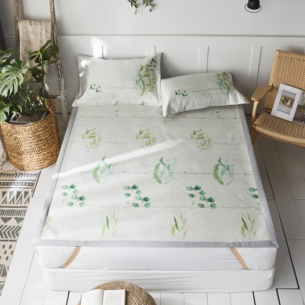 91家纺网 家纺一手货源 找家纺 本希 数码印花水洗养生席三件套 辛运草