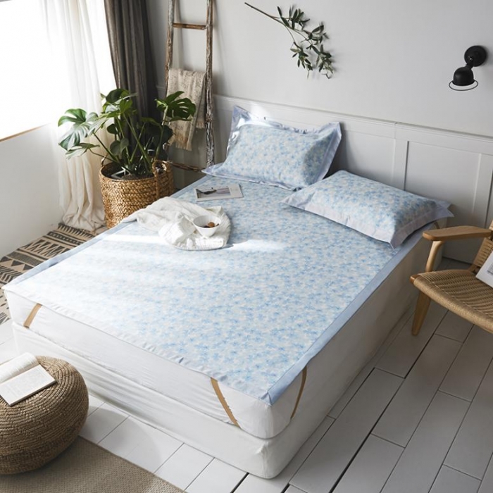 91家纺网 家纺一手货源 找家纺 本希 新款三明治数码印花养生席三件套 浪漫