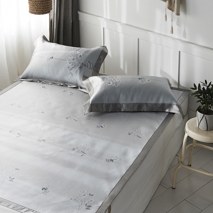 91家纺网 家纺一手货源 找家纺 本希 提花水洗养生席三件套 花漾