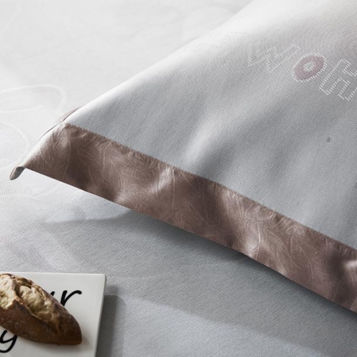 91家纺网 家纺一手货源 找家纺 本希 提花水洗养生席三件套 飞天小猪-粉