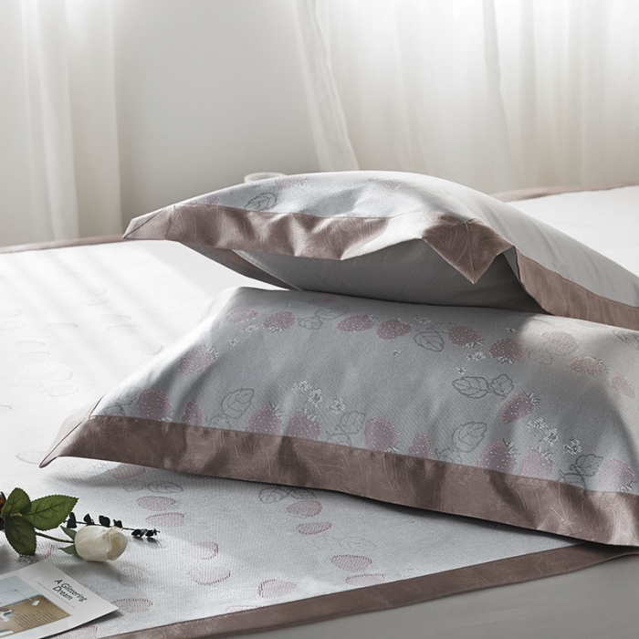 91家纺网 家纺一手货源 找家纺 本希 提花水洗养生席三件套 小草莓