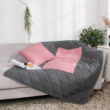 91家纺网 家纺一手货源 找家纺 逸尚阁 皮款纯色抱枕被 粉色