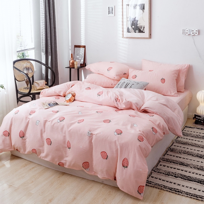 91家纺网 家纺一手货源 找家纺 沐棉2019新款13370小卡通小清新四件套床单款 甜心草莓