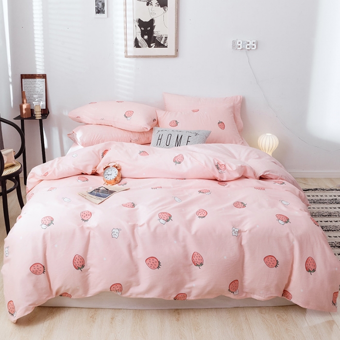 91家纺网 家纺一手货源 找家纺 沐棉2019新款13370小卡通小清新四件套床单款 甜心草莓