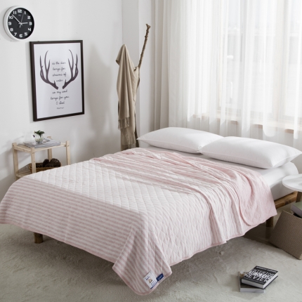 91家纺网 家纺一手货源 找家纺 珺柔家纺 无印良品天竺棉夏凉被-宽条纹浅粉条纹