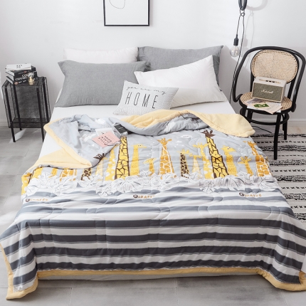 91家纺网 家纺一手货源 找家纺 珺柔 2019水洗印花夏凉被  大长颈鹿