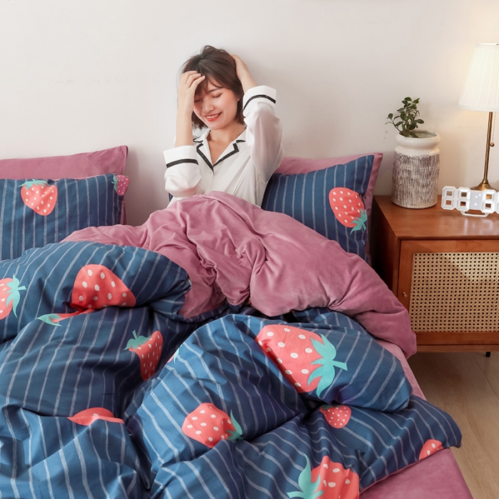 91家纺网 家纺一手货源 找家纺 珺柔-2019秋冬棉加绒四件套 大草莓