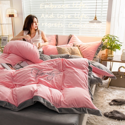 91家纺网 家纺一手货源 找家纺 珺柔 2019秋冬宝宝绒韩版绣花四件套 粉色梦境—粉玉