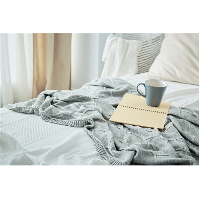 91家纺网 家纺一手货源 找家纺 暖绵绵家纺 新款针织毯子线毯盖毯 安格斯-浅灰色