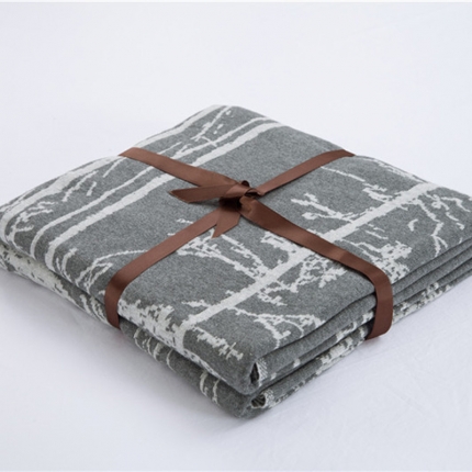 91家纺网 家纺一手货源 找家纺 暖绵绵家纺 全棉针织毯子线毯四季毯经典森林灰色
