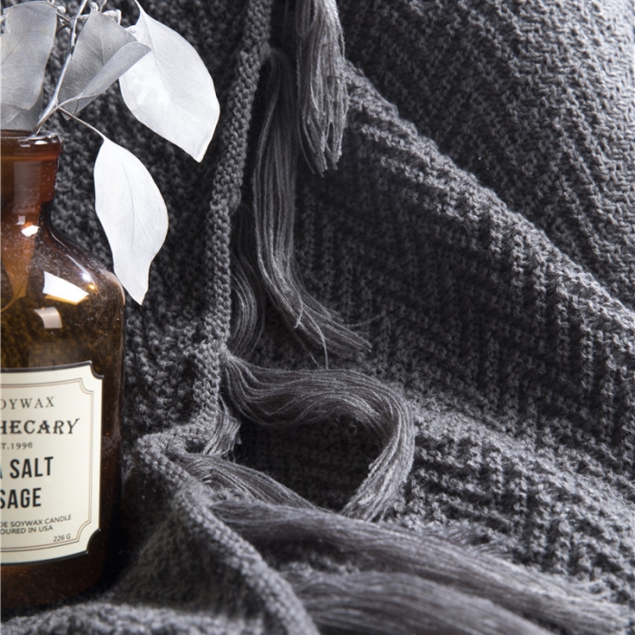 91家纺网 家纺一手货源 找家纺 暖绵绵家纺 新款卡尔德拉毛毯针织毯子线毯 深灰色