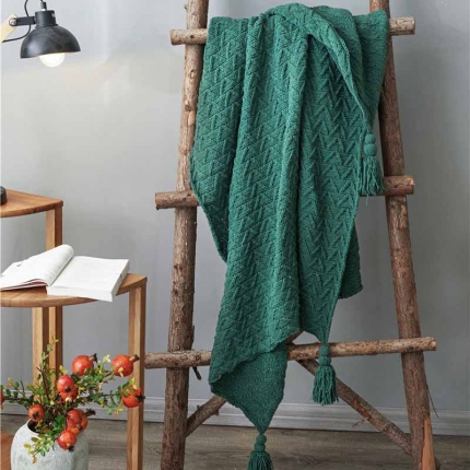 91家纺网 家纺一手货源 找家纺 暖绵绵 新款艾斯系列针织毯子线毯毛毯 绿色