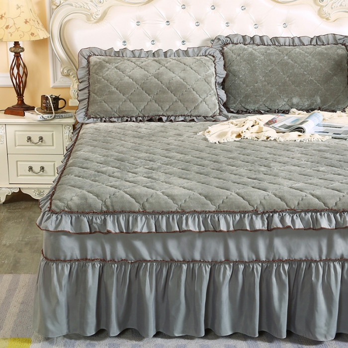 91家纺网 家纺一手货源 找家纺 情恒家纺 2020新款法莱绒夹棉床裙 银灰