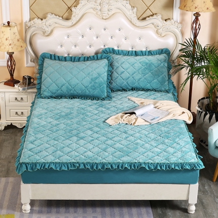 91家纺网 家纺一手货源 找家纺 情恒家纺 2020新款法莱绒夹棉床笠 橄榄绿