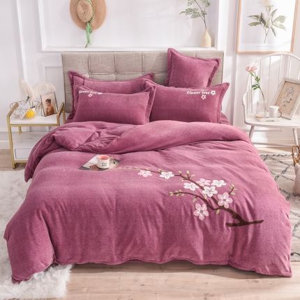 91家纺网 家纺一手货源 找家纺 （总）梵克保罗 2020新款牛奶绒宝宝绒毛巾绣四件套