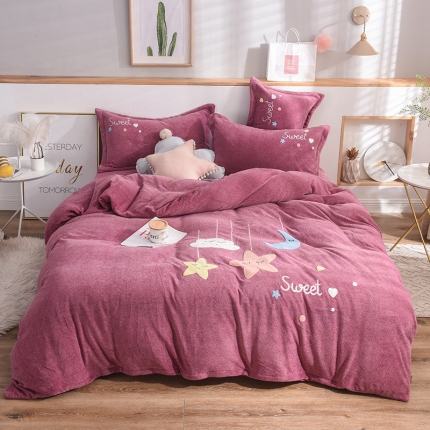 91家纺网 家纺一手货源 找家纺 （总）梵克保罗 2020新款牛奶绒宝宝绒毛巾绣四件套