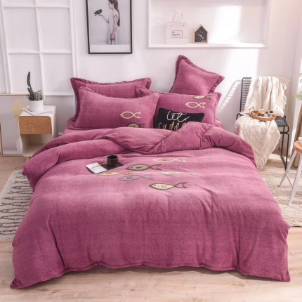 91家纺网 家纺一手货源 找家纺 （总）梵克保罗 2020新款牛奶绒宝宝绒毛巾绣四件套