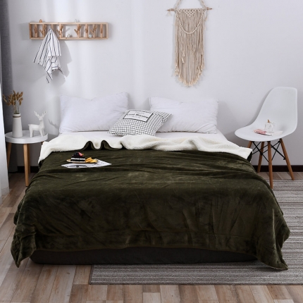 91家纺网 家纺一手货源 找家纺 制梦家纺 A版法莱绒B版羊羔绒毛毯 军绿