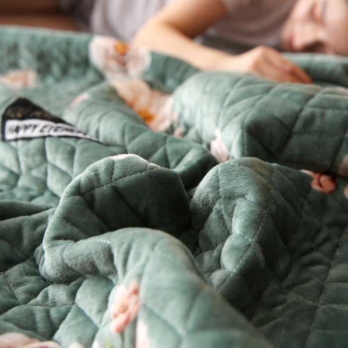 91家纺网 家纺一手货源 找家纺 温宁家纺 水晶绒水洗棉床盖 洛雅