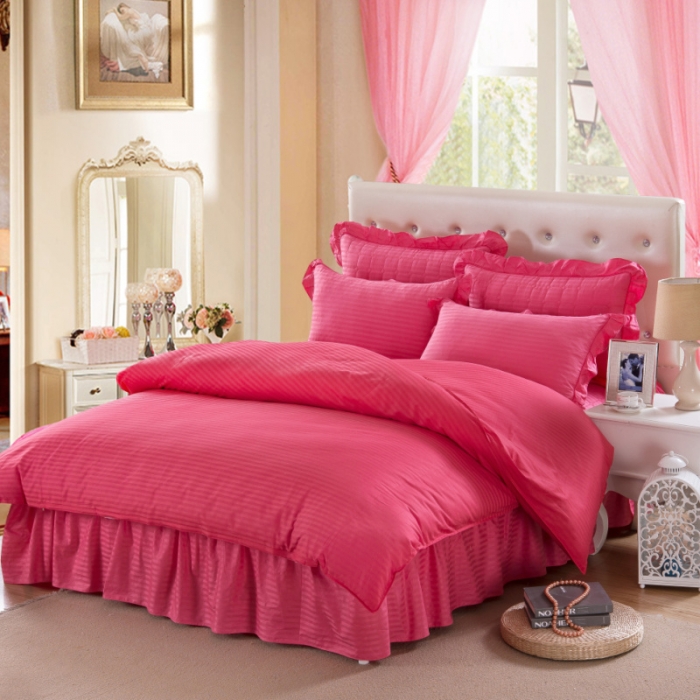 91家纺网 家纺一手货源 找家纺 （总）爱妮玖玖 2019全棉纯色段条夹棉床罩四件套