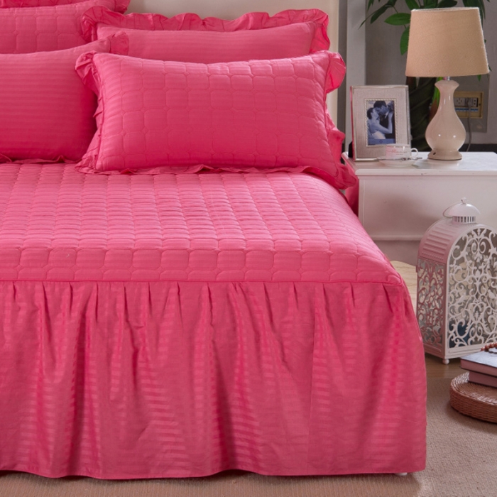 91家纺网 家纺一手货源 找家纺 （总）爱妮玖玖 2019全棉纯色段条夹棉床罩四件套