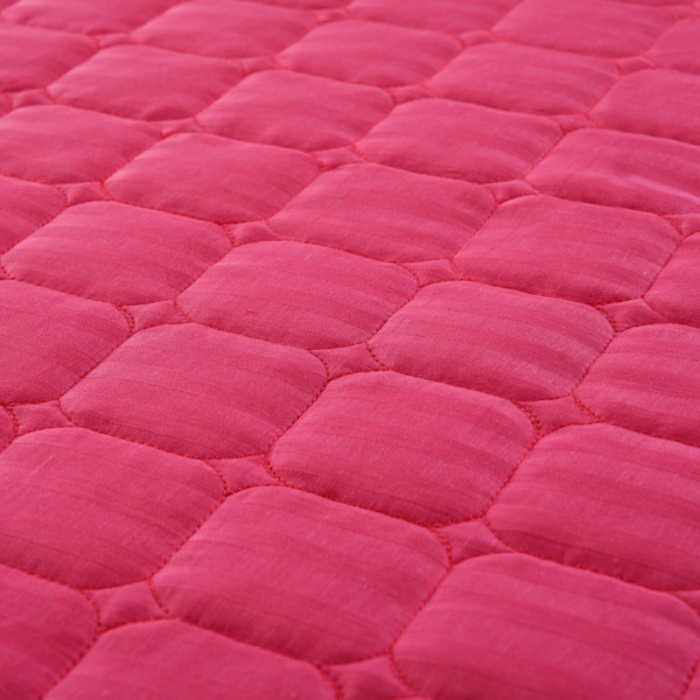 91家纺网 家纺一手货源 找家纺 （总）爱妮玖玖 2019全棉纯色段条夹棉床罩四件套