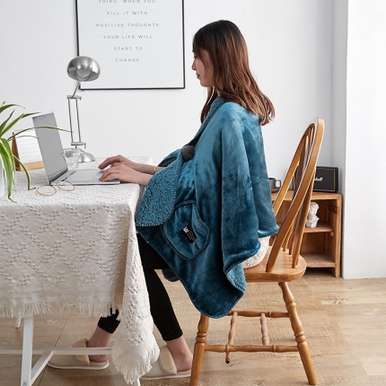 91家纺网 家纺一手货源 找家纺 （总）网客家纺 2024新款羊羔绒懒人多功能披肩毯