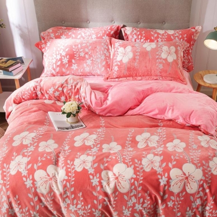 91家纺网 家纺一手货源 找家纺 （总）盛馨家纺 2023新款雕花绒四件套