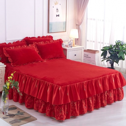 91家纺网 家纺一手货源 找家纺 铠畅 2019韩版法莱绒床裙单床裙 花好月圆