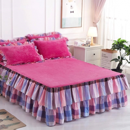 91家纺网 家纺一手货源 找家纺 铠畅 2019韩版法莱绒床裙单床裙 玫红格子