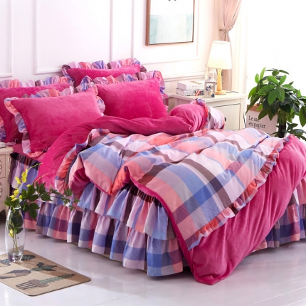 91家纺网 家纺一手货源 找家纺 铠畅 2019韩版法莱绒床裙四件套 玫红格调