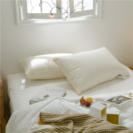 境月枕芯 云绒呵护枕