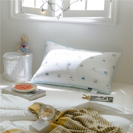 91家纺网 家纺一手货源 找家纺 境月枕芯  立体休闲羽丝绒枕眠兔