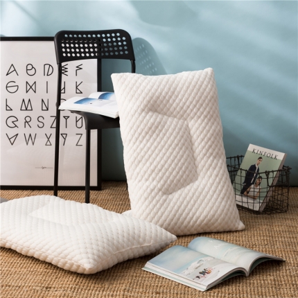 91家纺网 家纺一手货源 找家纺 境月枕芯 2018新款枕头枕芯定型枕酒店枕臻享舒适枕（硬）枕