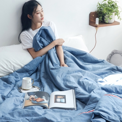 91家纺网 家纺一手货源 找家纺 （总）寐眠家纺 2018新款水洗棉织带款夏被