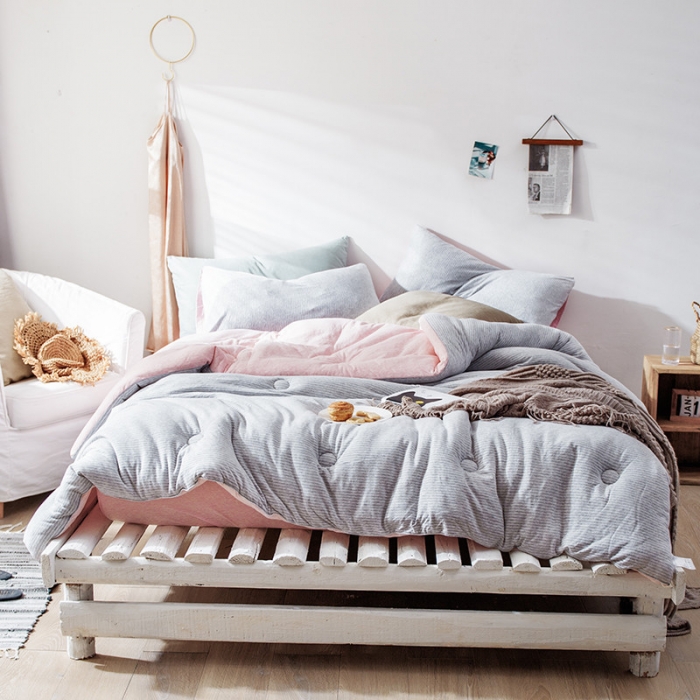 91家纺网 家纺一手货源 找家纺 寐眠 2021新款天竺棉针织棉春秋被冬被 粉灰细条2