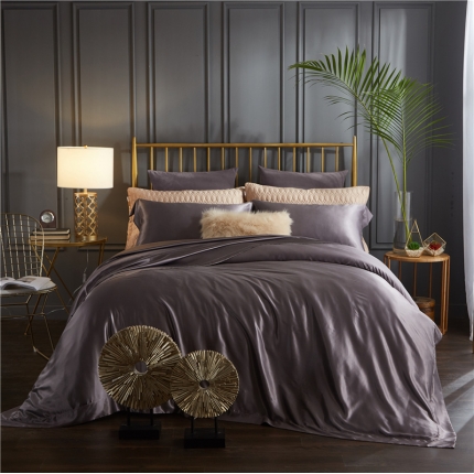 91家纺网 家纺一手货源 找家纺 （总）赫本 素色真丝套件