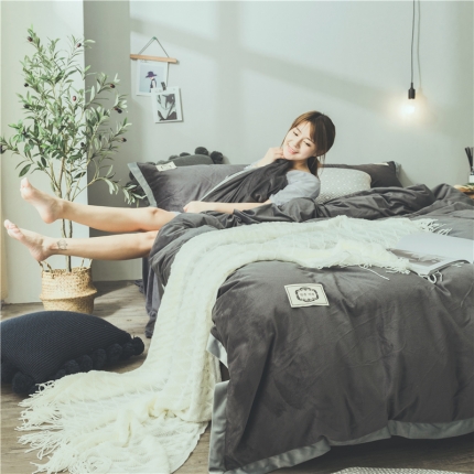 91家纺网 家纺一手货源 找家纺 菊上家纺 2019-秋冬保暖绒-简欧纯色风四件套床单款亚深灰