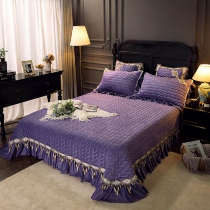 91家纺网 家纺一手货源 找家纺 菊上家纺  2019法式浪漫贵妃绒系列单品床盖 浪漫紫