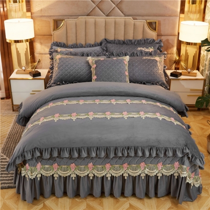 91家纺网 家纺一手货源 找家纺 菊上家纺 2021雅典娜水晶绒加厚夹棉床盖四件套 绅灰