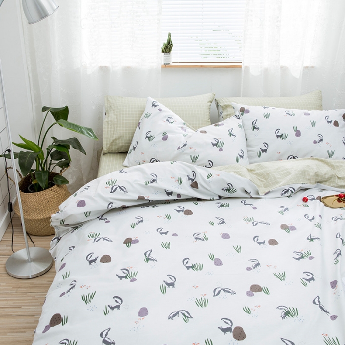 91家纺网 家纺一手货源 找家纺 感遇家纺 2018秋冬新品全棉印花四件套 小松鼠