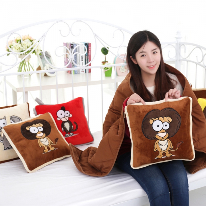 91家纺网 家纺一手货源 找家纺 仟亿莱 大小眼动物抱枕被 棕色狮子