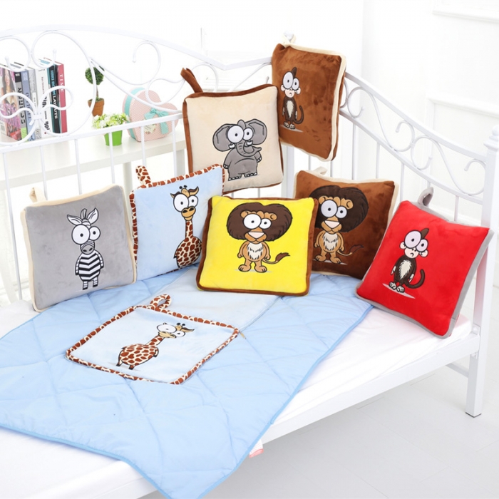 91家纺网 家纺一手货源 找家纺 仟亿莱 大小眼动物抱枕被 棕色狮子