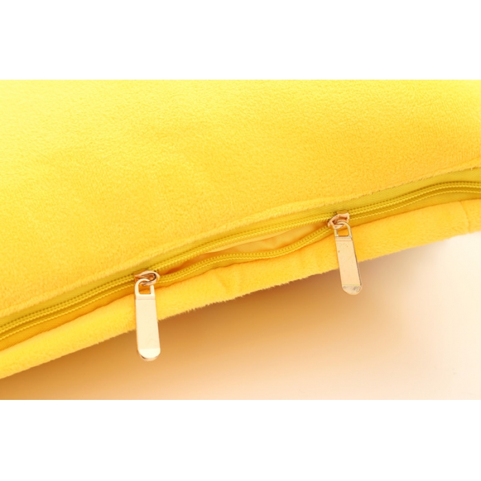 91家纺网 家纺一手货源 找家纺 仟亿莱 卡通毛绒抱枕被 海报呲牙笑