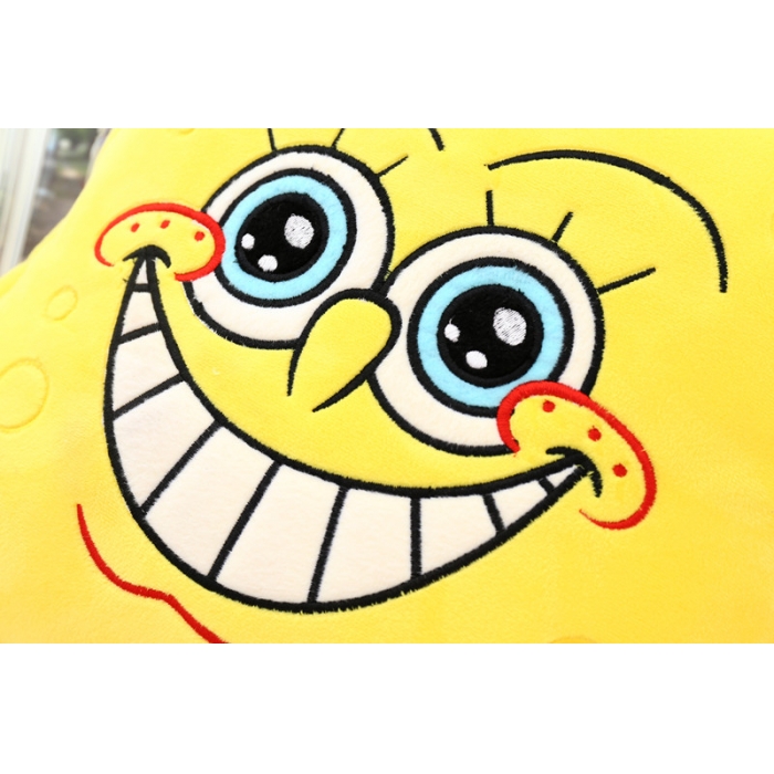 91家纺网 家纺一手货源 找家纺 仟亿莱 卡通毛绒抱枕被 海报呲牙笑