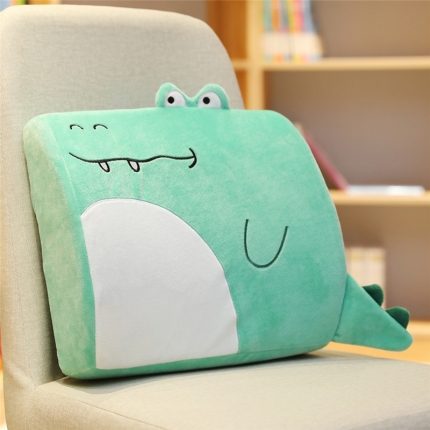 91家纺网 家纺一手货源 找家纺 仟亿莱 森林动物记忆棉腰靠 森林鳄鱼